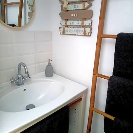 La Bordeaux St Augustin Bed and Breakfast 3*