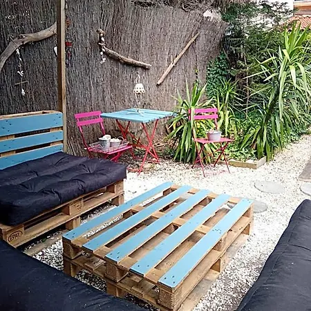 La Bordeaux St Augustin Bed and Breakfast 3*